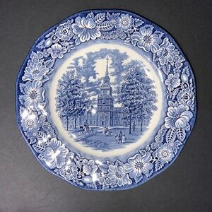 Set of 4, 9 7/8 Dinner Plates Liberty Blue Staffordshire Independence Hall  EUC!